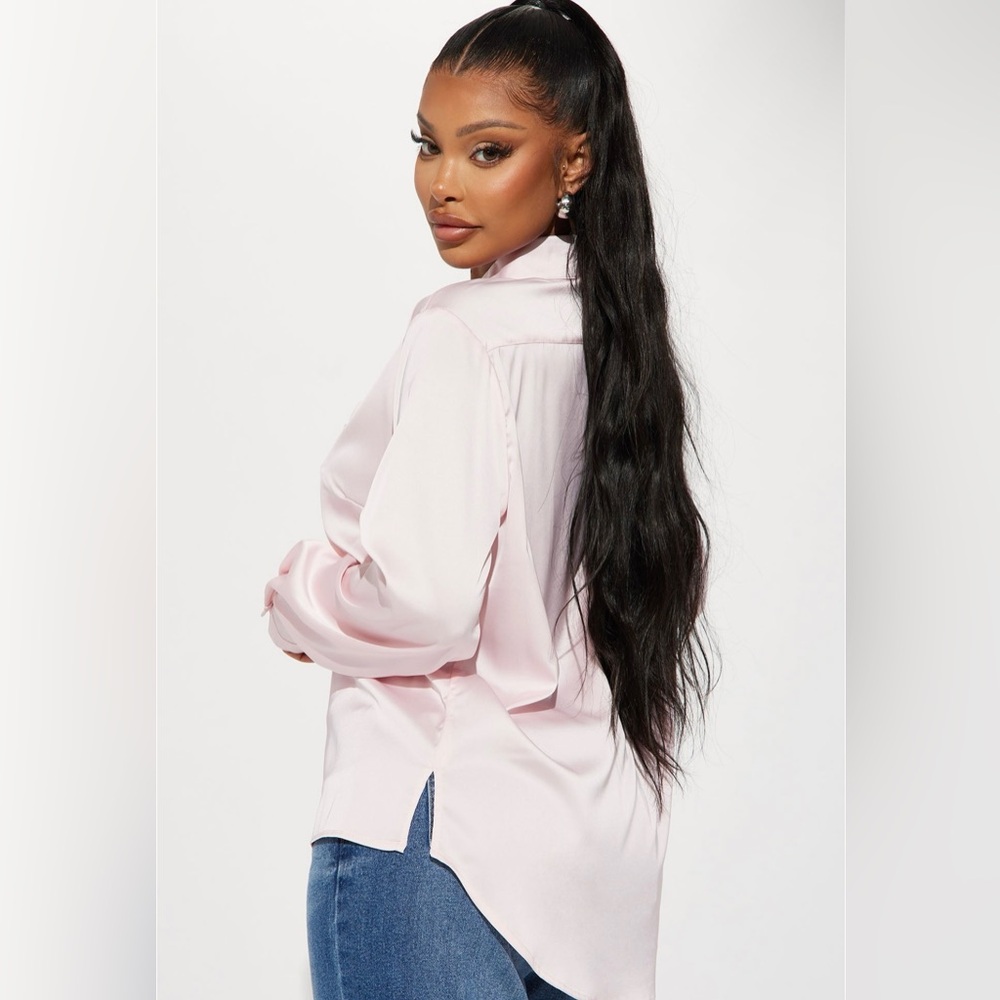 *NWT* Fashion Nova Smooth Talkin Button Down Top